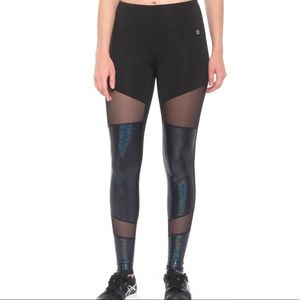 Body Language Leggings